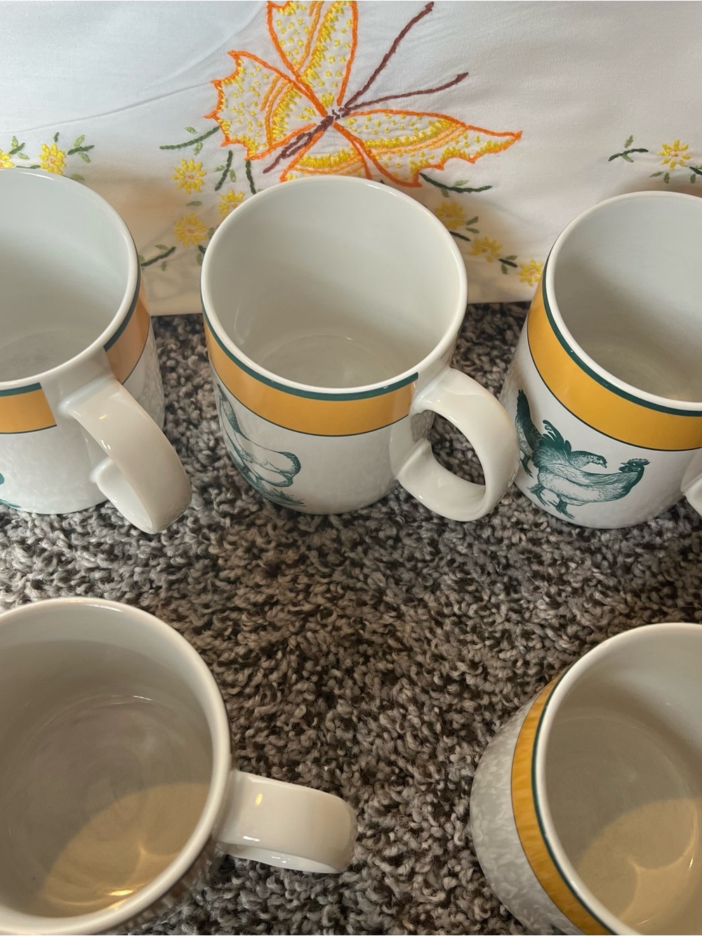 Green and Yellow Farmhouse Rooster Coffee Bar Set ☕🐓 - Picture 6 of 11
